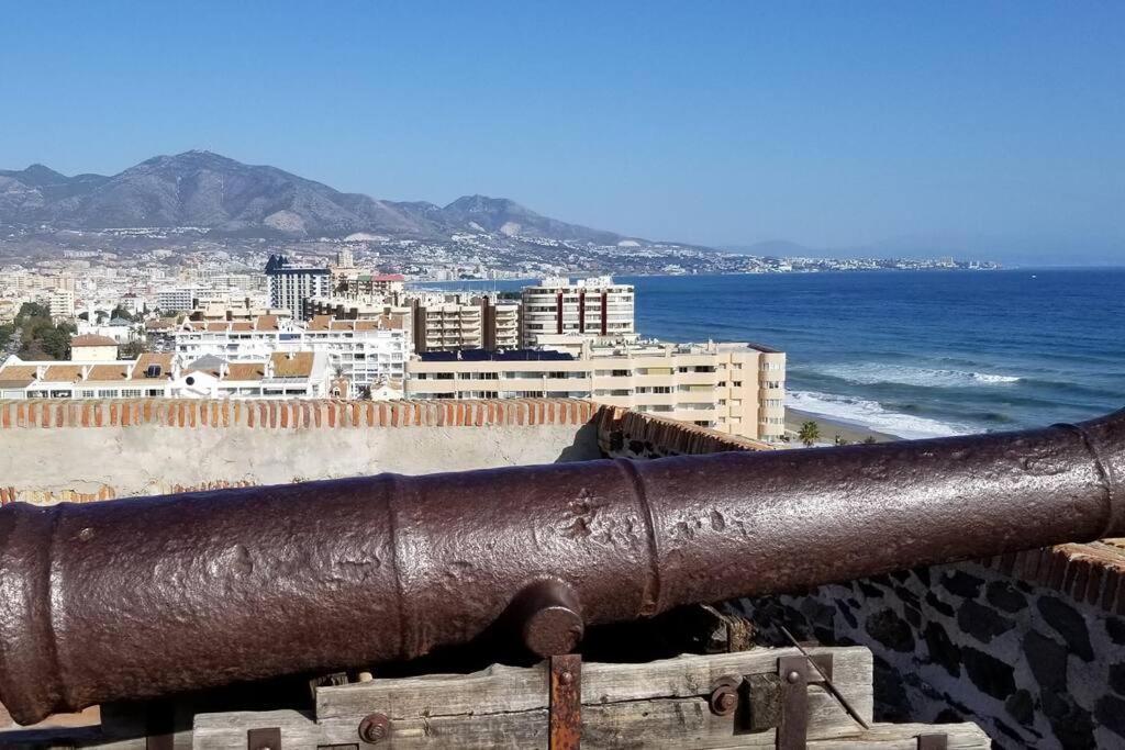 Stunning Fuengirola Gem With City And Sea Views Εξωτερικό φωτογραφία